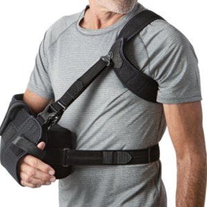 DonJoy UltraSling PRO Shoulder Sling, Rotator Cuff [PRE-CONFIGURED]